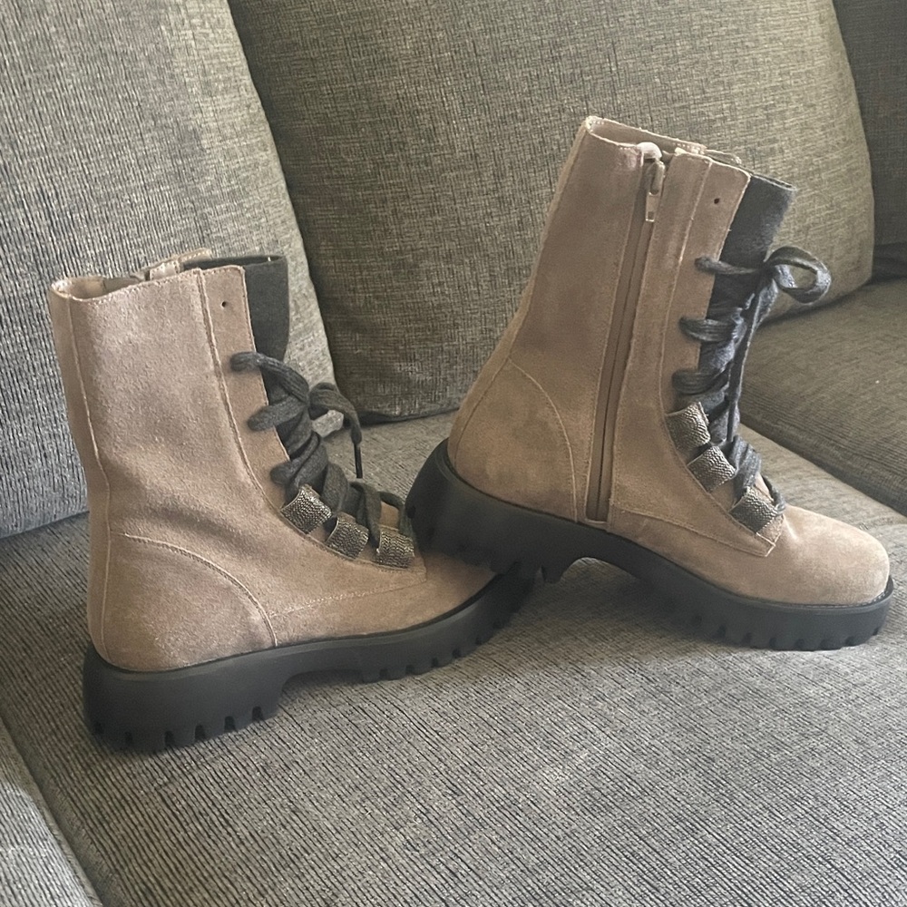 Tanisha grey Lace-Up Women's Boots